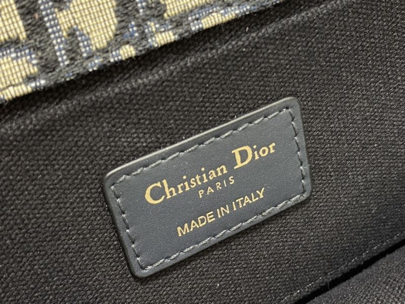 Christian Dior Montaigne Bags